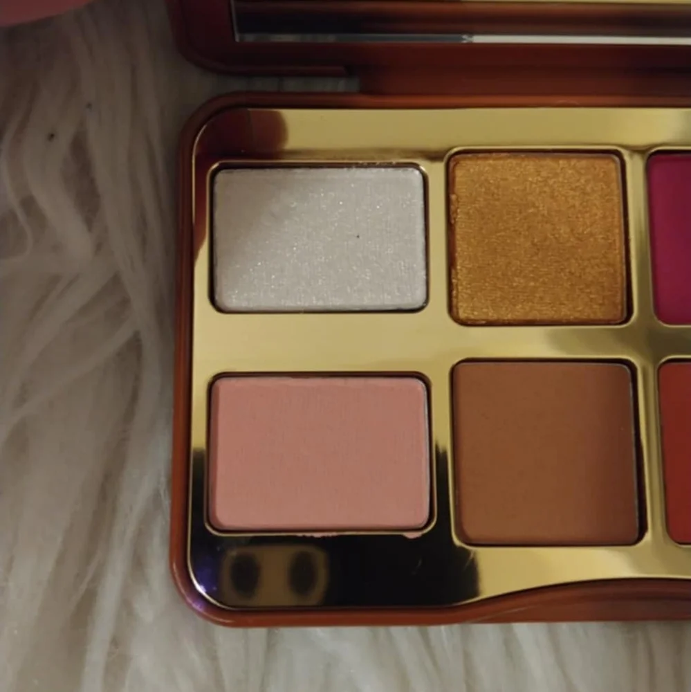 🎄FIRM! NWT TOO FACED GINGERBREAD SPICE BITE SIZE EYESHADOW PALETTE LIMITED EDIT